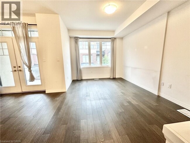 Building Photo - 16 Ritchie Ln