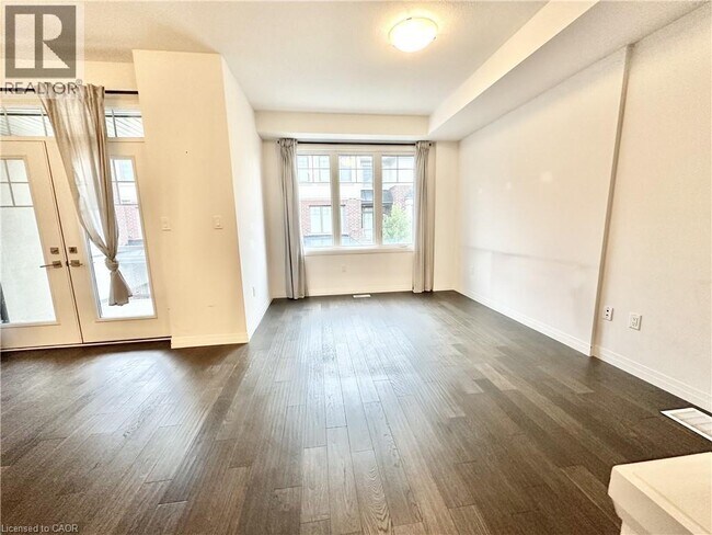 Photo du bâtiment - 16 Ritchie Ln