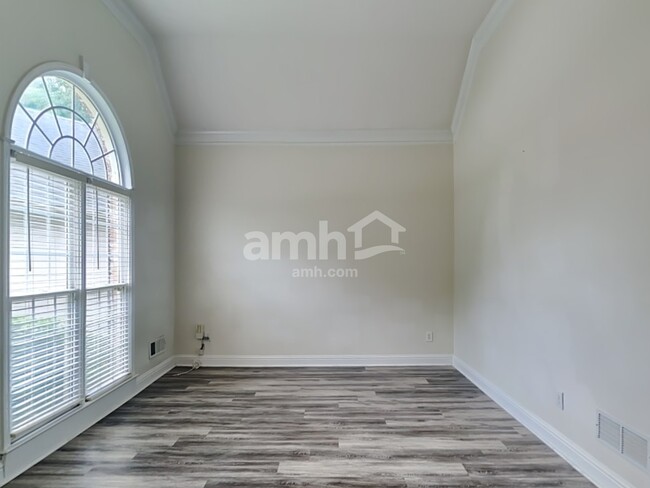 Building Photo - 956 Chippewa Oak Dr