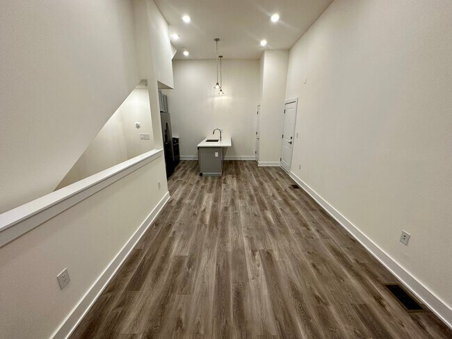 Foto del edificio - 1115 N American St