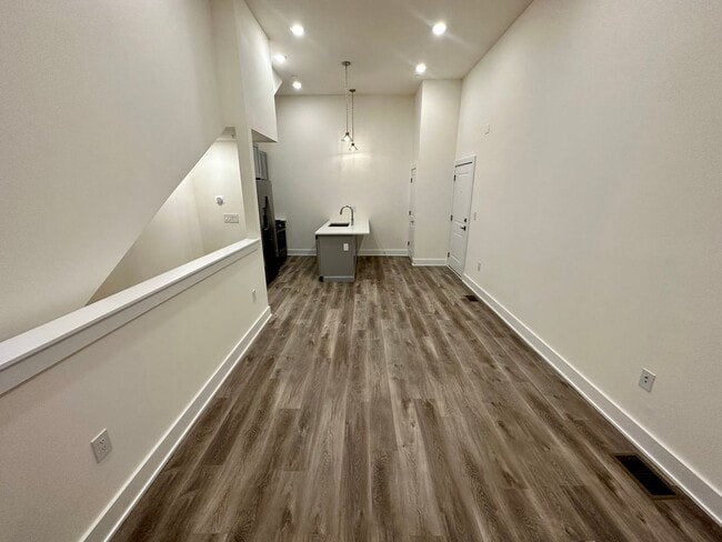Building Photo - Stunning New Construction 1-Bedroom Apartment in Northern Liberties! Just Outside the Piazza!