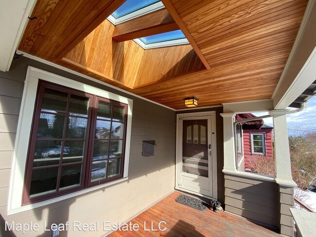 Building Photo - 4 br, 1 bath House - 842 NE 83rd St