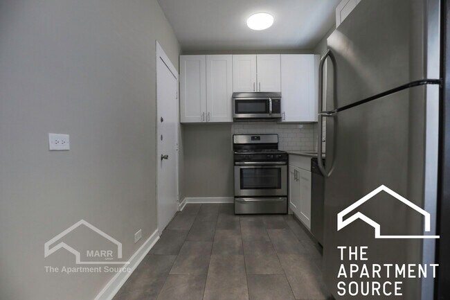 Foto del edificio - 3427 N Elaine Pl