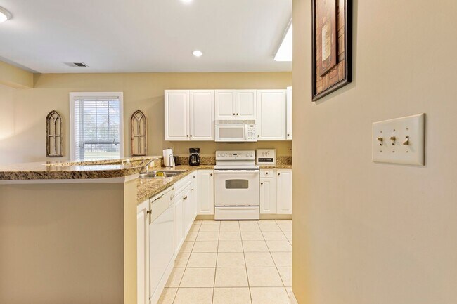 Foto del edificio - Winter Rental! Beautiful Three-Bedroom con...