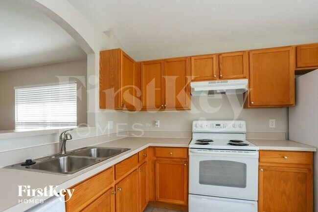 Foto del edificio - 928 Seminole Sky Dr
