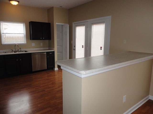 Building Photo - 6889 N Karnes Dr