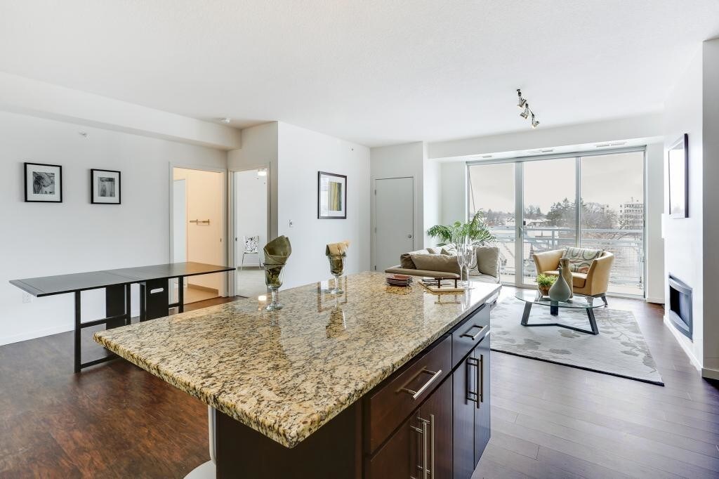 Foto principal - 1800 E Lake St