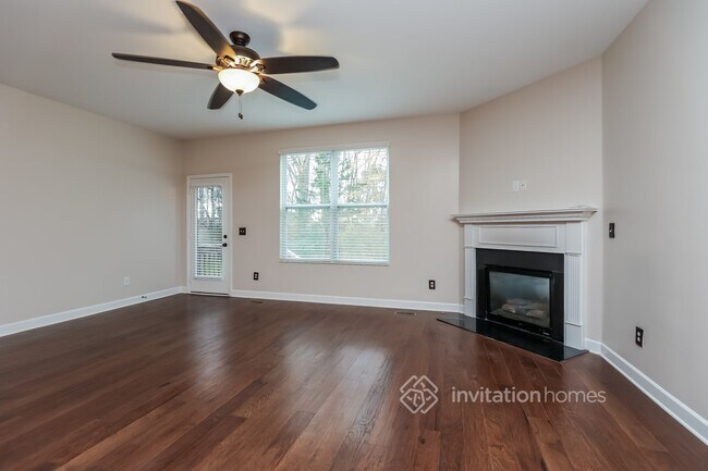 Building Photo - 618 Masters Way