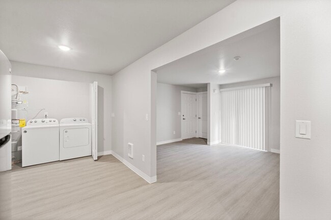 Building Photo - Chambers Crest