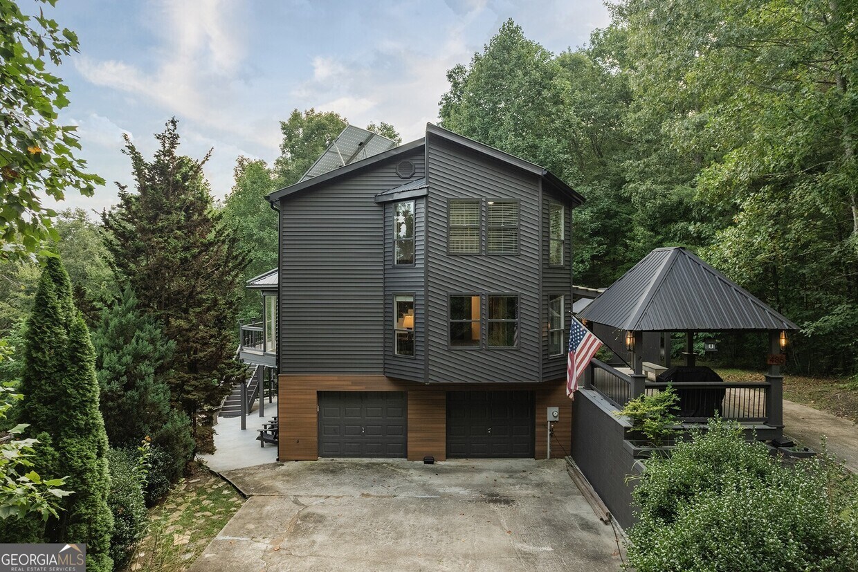 Primary Photo - 486 Goose Island Rd
