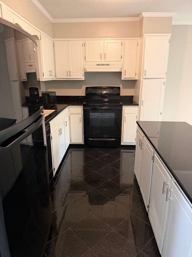 Foto del edificio - 5066 Flint Ridge Pl