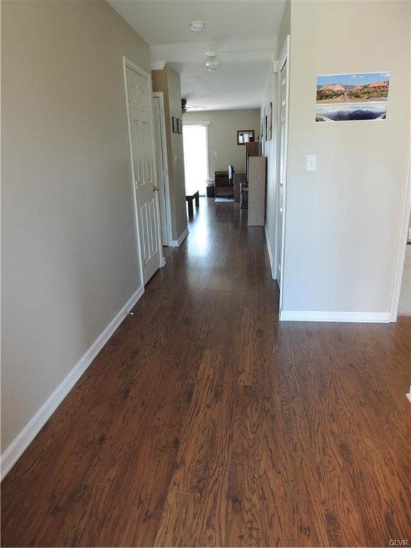 Building Photo - 1090 Vera Dr
