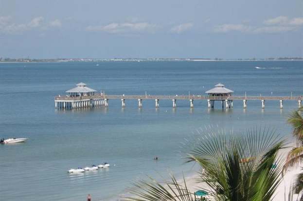 Building Photo - 618 SE 2nd Terrace