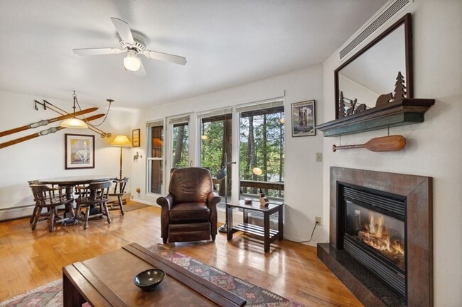 Building Photo - 1 bedroom, 1 bath condo on Whitefish Lake