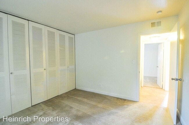 Building Photo - 4500 Del Rio Rd