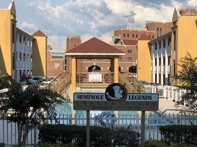 Foto del edificio - AVAILABLE   - Condo FSU Downtown - Close to Colleges