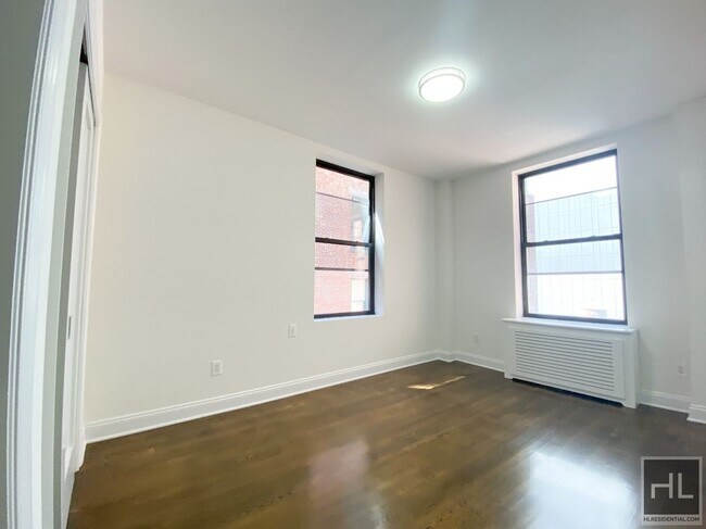 Building Photo - WEST 58 STREET