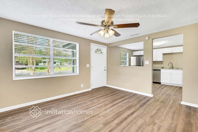 Foto del edificio - 6968 Delisle Dr