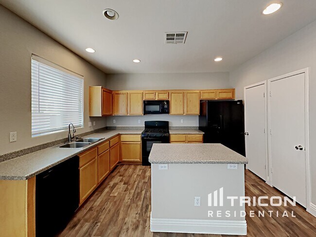 Building Photo - 3949 Meadow Foxtail Drive Las Vegas NV