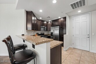 Building Photo - 5350 E Deer Valley Dr