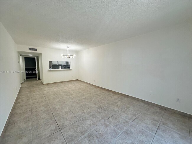 Foto del edificio - 13685 NE 10th Ave