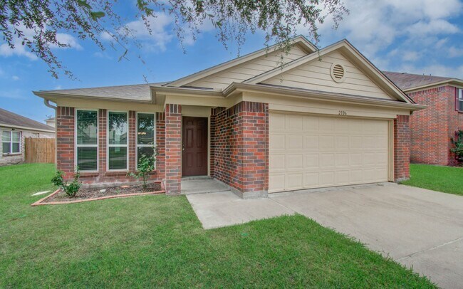 Foto del edificio - 2106 Bishop Hollow Ln
