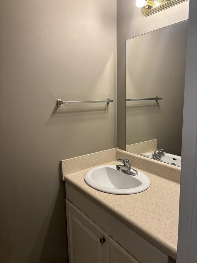 Building Photo - 1778 Almond Tree Pl