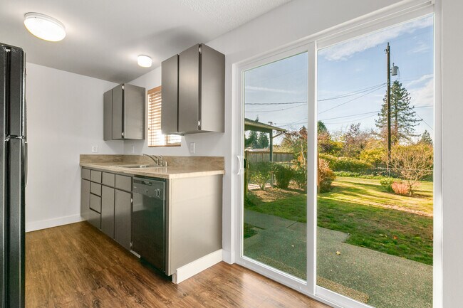 Building Photo - 8449 17th Ave SW