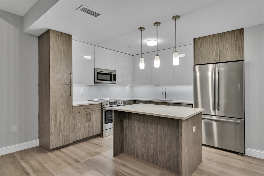 Foto principal - 771-781 Harrison Ave