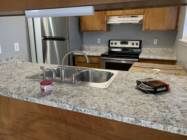 Foto del edificio - 2311 Garland Ct