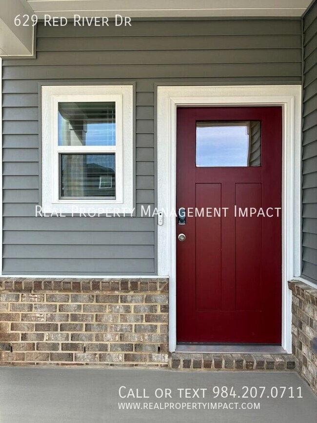 Building Photo - 629 Red River Dr