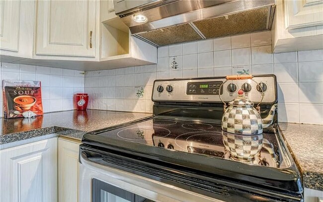 Foto del edificio - 2 Salisbury Pt