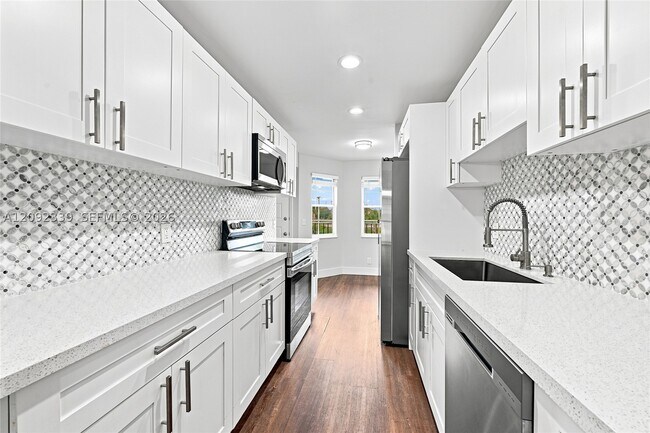 Foto del edificio - 1400 SW 124th Terrace