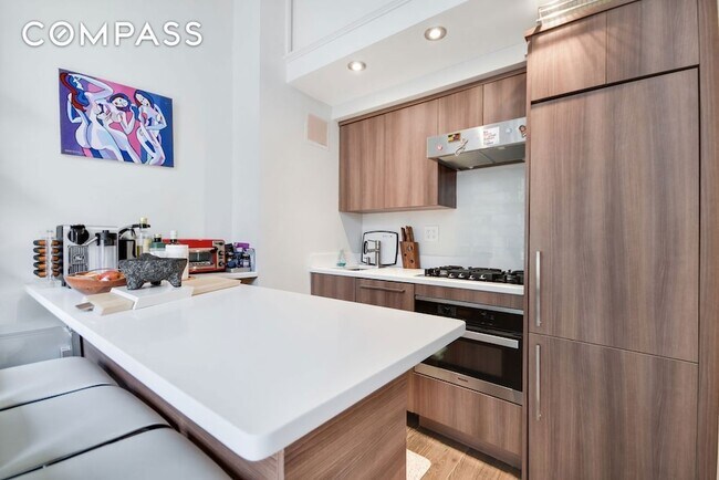 Foto del edificio - 350 E 62nd St