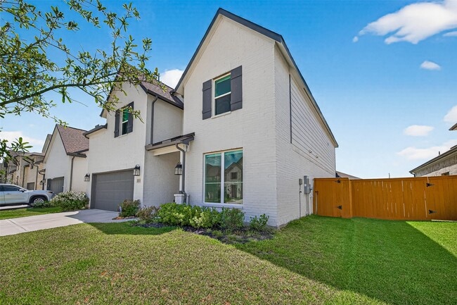 Building Photo - 8735 Flounder Rosa Ln