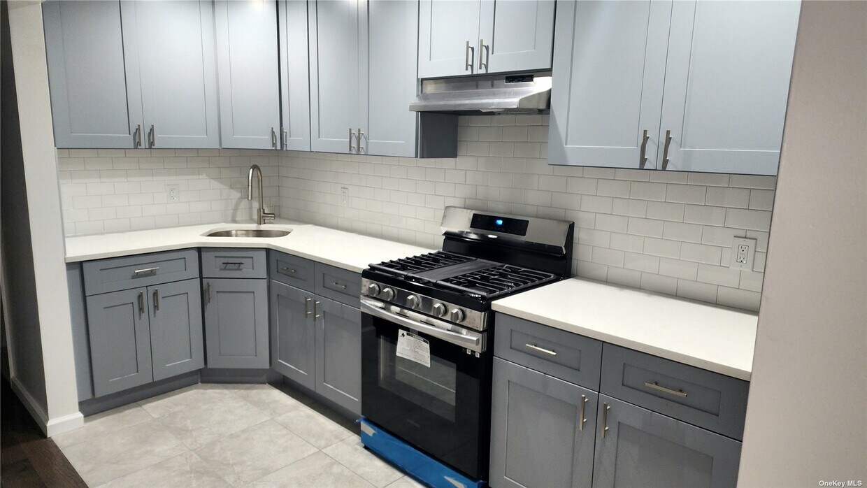 Foto principal - 103-14 97th St