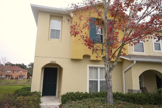 SPACIOUS 3 BED/ 2.5 BATH 2 STORY END UNIT ... - SPACIOUS 3 BED/ 2.5 BATH 2 STORY END UNIT ... Apartment