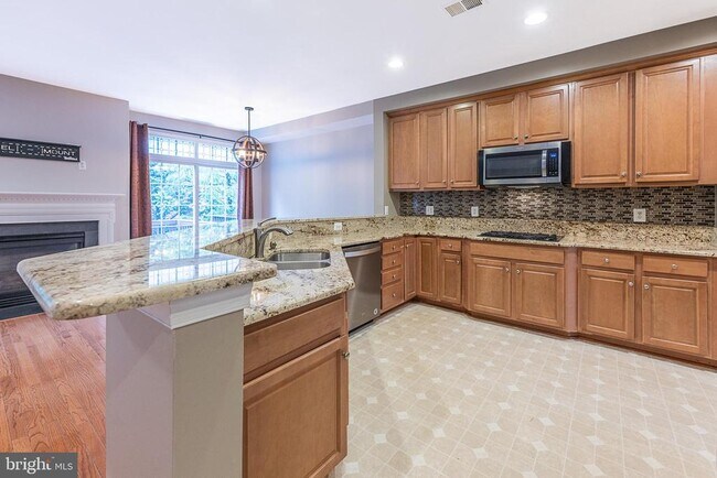 Foto del edificio - 117 Herndon Mill Cir