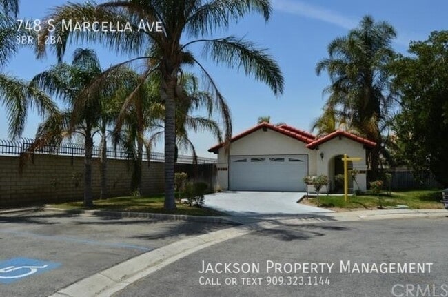 Building Photo - Great Family Home in Gated Community
