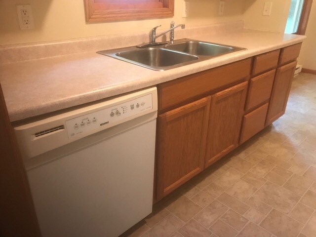 Primary Photo - 37416 Parkview Ln