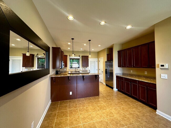 Foto del edificio - Welcome to this cozy and inviting 2-bedroo...