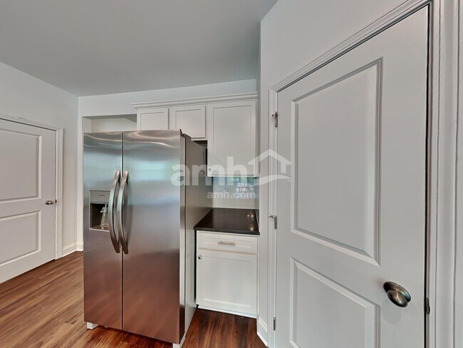 Foto del edificio - 177 Willow Ln