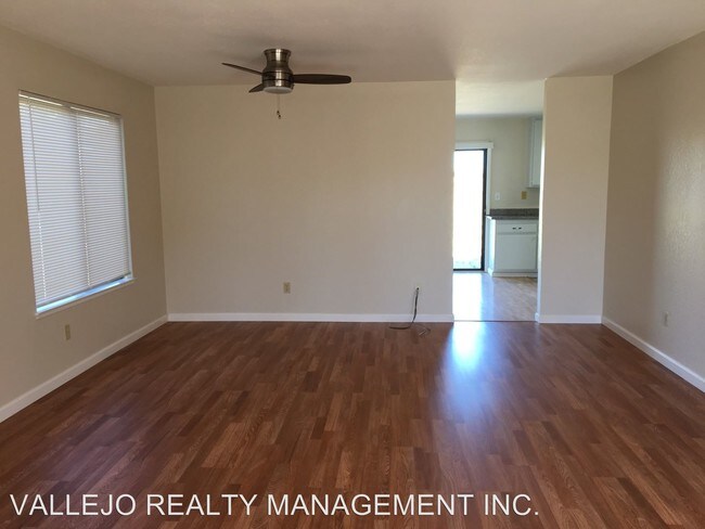 Building Photo - 4 br, 2 bath House - 120 Bluebell Place