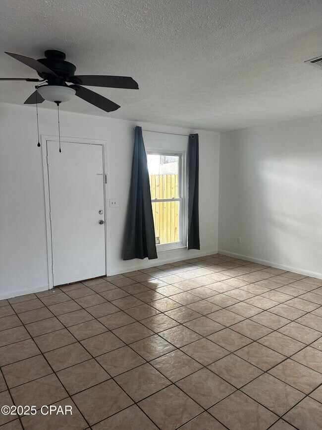 Foto del edificio - 636 W Caladium Cir