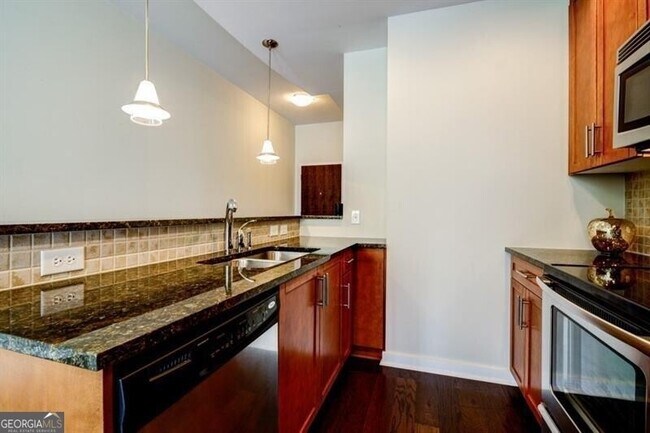 Foto del edificio - 855 Peachtree St NE