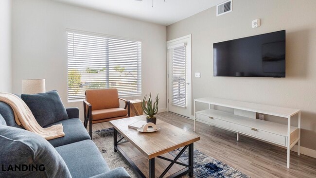 Building Photo - 1760 S Crismon Rd