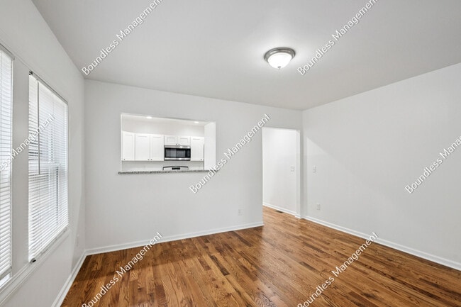 Foto del edificio - 2649 Blount St