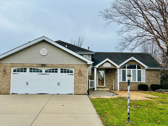 Building Photo - 1805 Pebble Beach Dr