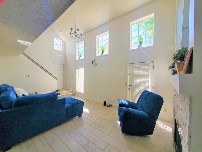 Building Photo - 2990 Barnwood Crossing NW