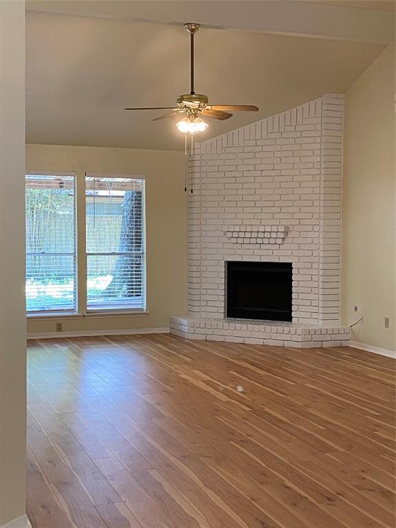 Foto del edificio - 3118 Lake Stream Dr